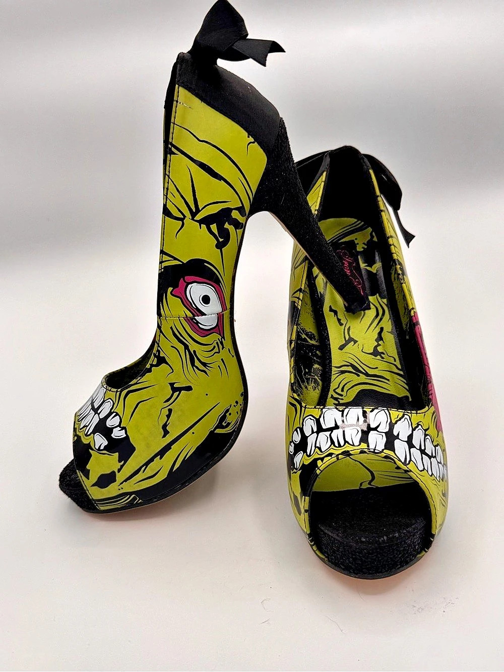 RARE Vtg Y2K Iron Fist Zombie Stomper Peep Toe Platform Heels Size 10 Halloween